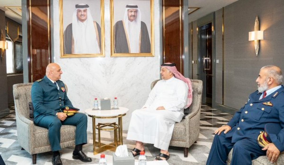 Deputy Prime Minister and Minister of State for Defense Affairs Meets Lebanese Army Commander
